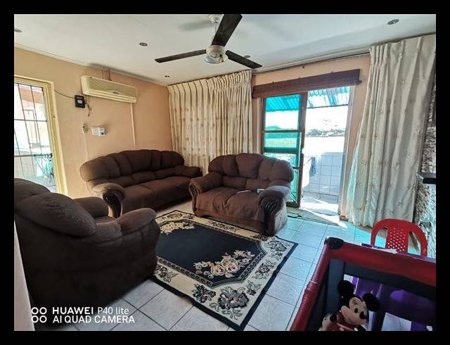 3 BEDROOM APARTMENT FOR SALE IN BRACKENHAM